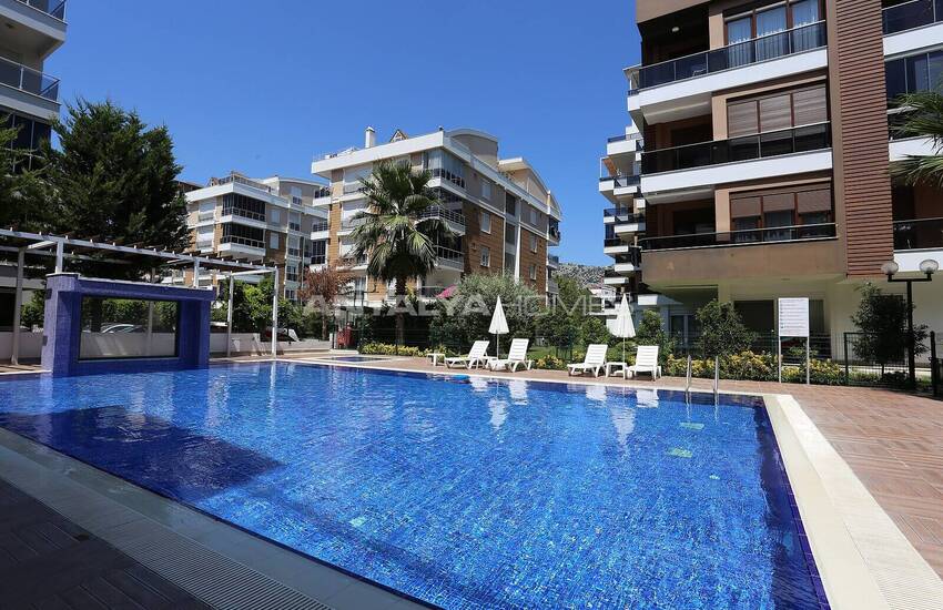 Immobilier Meublé 3 Chambres Près De La Mer À Antalya