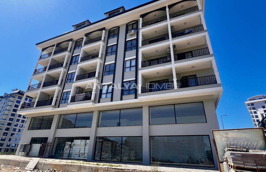 Alanya Mahmutlar'da Deniz Manzaralı Şık Tasarımlı Daireler