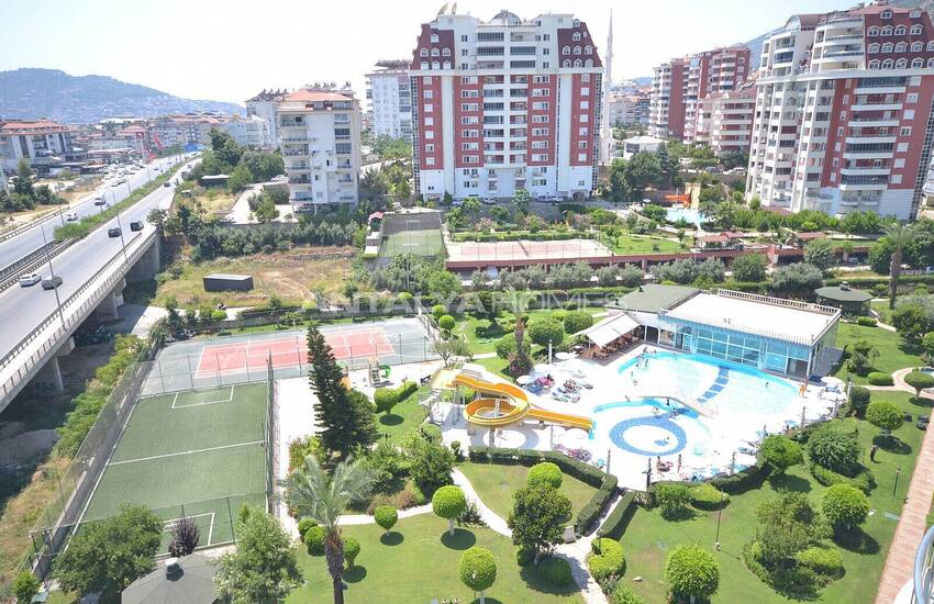 Alanya'da Sosyal Aktiviteler Sunan Havuzlu Sitede Satılık Daire 12