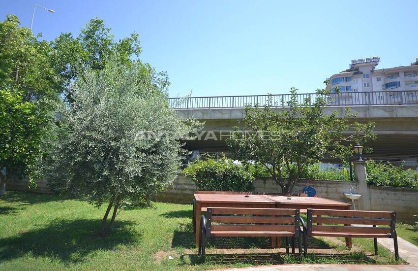 Alanya'da Sosyal Aktiviteler Sunan Havuzlu Sitede Satılık Daire 19