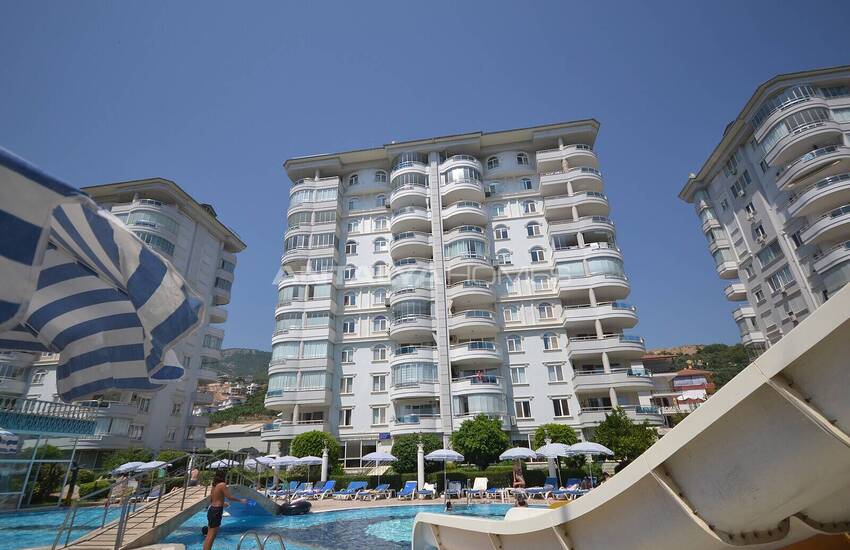 Alanya'da Sosyal Aktiviteler Sunan Havuzlu Sitede Satılık Daire 3