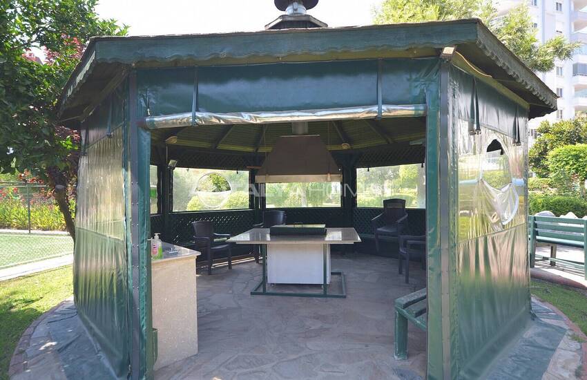 Alanya'da Sosyal Aktiviteler Sunan Havuzlu Sitede Satılık Daire 20