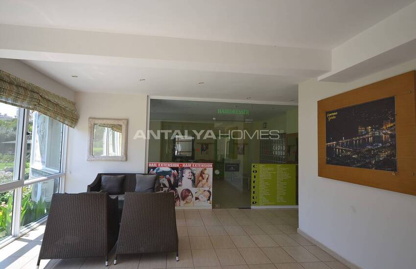 Alanya'da Sosyal Aktiviteler Sunan Havuzlu Sitede Satılık Daire 26