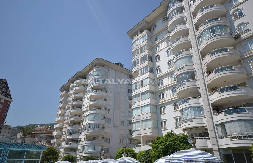 Alanya'da Sosyal Aktiviteler Sunan Havuzlu Sitede Satılık Daire 8