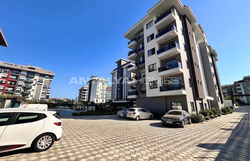 آپارتمان های آماده برای سکونت در نزدیکی دریا در آلانیا، کستل 12