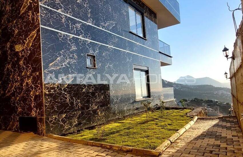 Alanya Tepe'de Kaliteli Yaşam Sunan Satılık Villalar 3