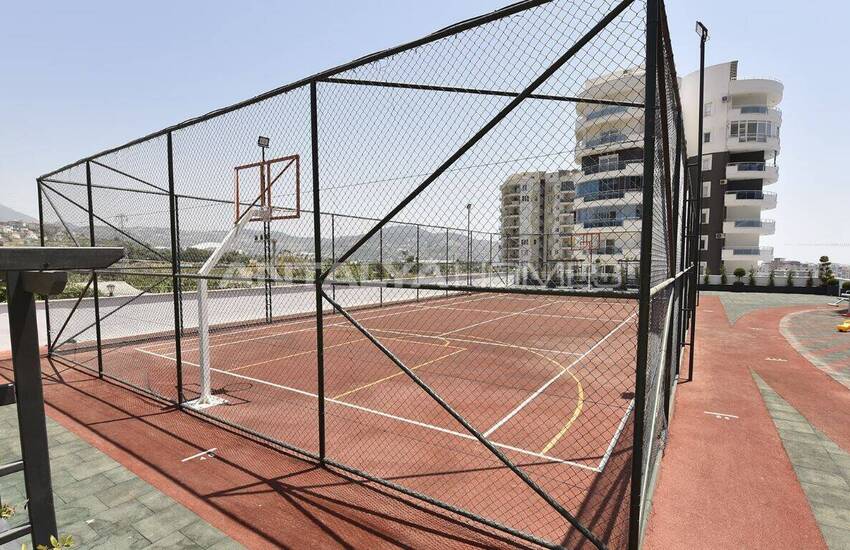 آپارتمان با دید دریا در مجتمعی در محمودلار آلانیا 24