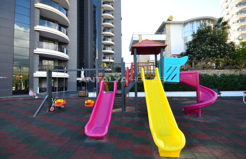 آپارتمان با دید دریا در مجتمعی در محمودلار آلانیا 7