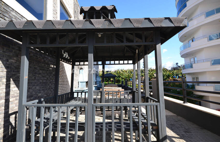 آپارتمان با دید دریا در مجتمعی در محمودلار آلانیا 10