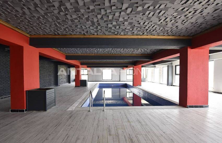 آپارتمان با دید دریا در مجتمعی در محمودلار آلانیا 18