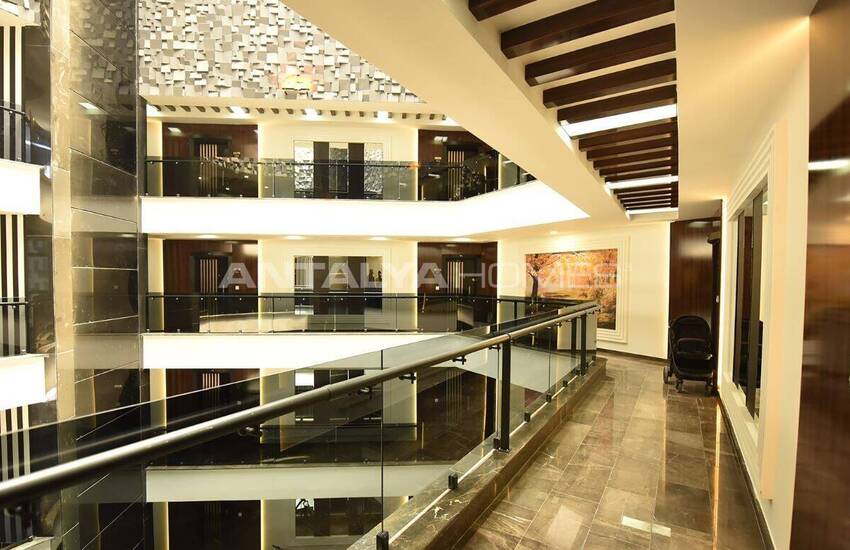 آپارتمان با دید دریا در مجتمعی در محمودلار آلانیا 13