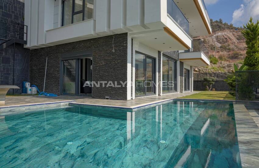 Villa Mit Meerblick In Alanya's Bevorzugter Gegend Tepe 1