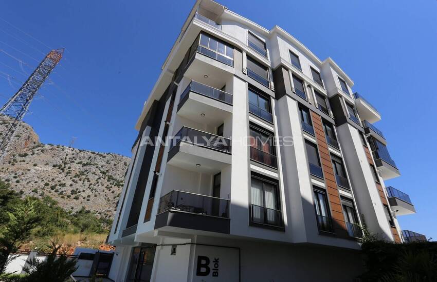 Appartement Avec Piscine Et Parking À Antalya 1