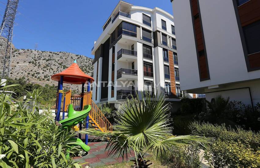 Wohnung In Einem Komplex Mit Pool Und Parkplatz In Antalya