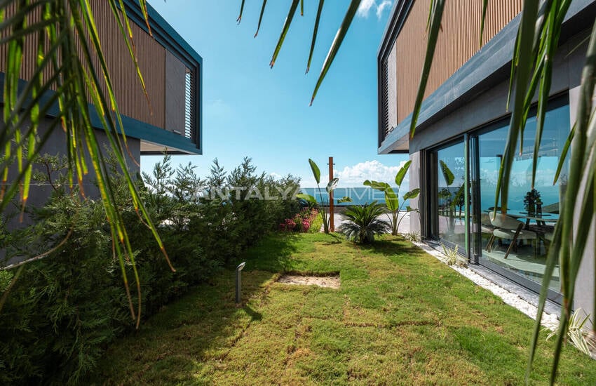 Houses with Private Pools and Gardens in Alanya 7