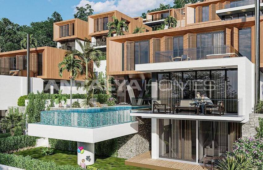 Alanya Tepe'de Özel Havuzlu Satılık Müstakil Villalar