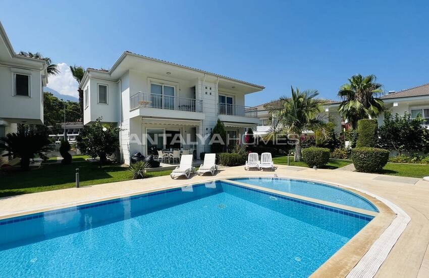 Semi-detached Investment House with Furniture in Kemer Antalya 1