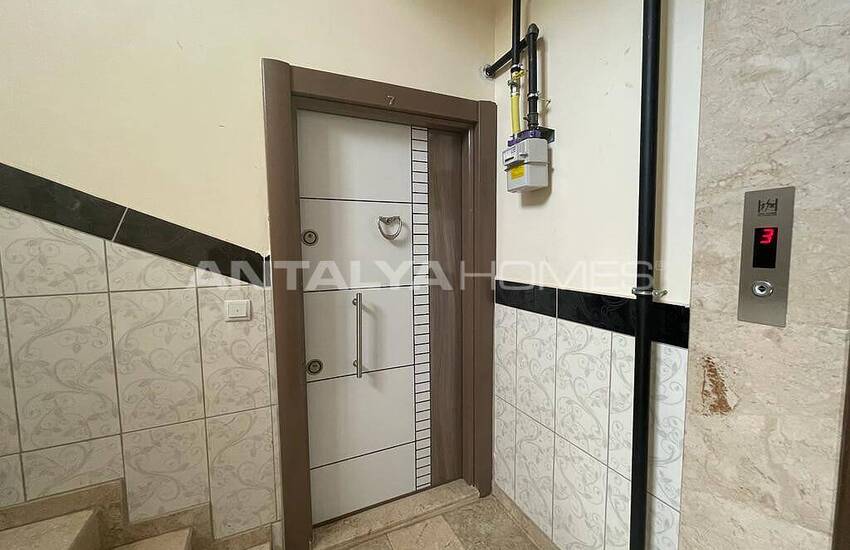 Centraal Gelegen 2+1 Appartement Met Aardgas In Muratpasa 12