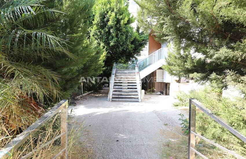 Workplace with Investment Potential in Antalya Konyaalti 5