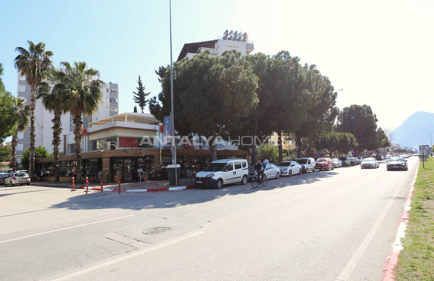 Workplace with Investment Potential in Antalya Konyaalti 3