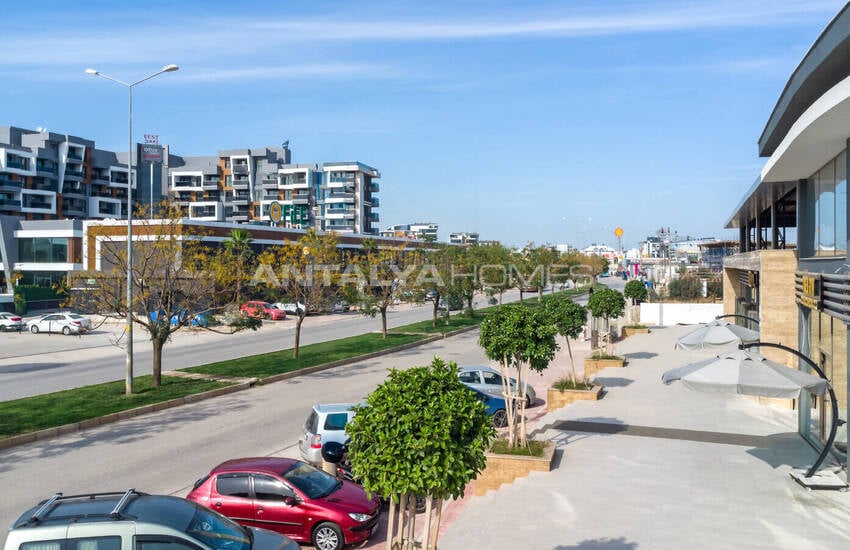 Antalya'da Viva Defne Projesinde Yatırım Fırsatı Sunan Dükkan 2