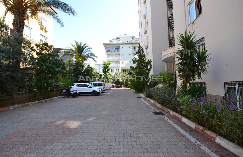 Alanya'da Kleopatra Pajı'na Yakın Havuzlu Sitede Eşyalı Daire 21