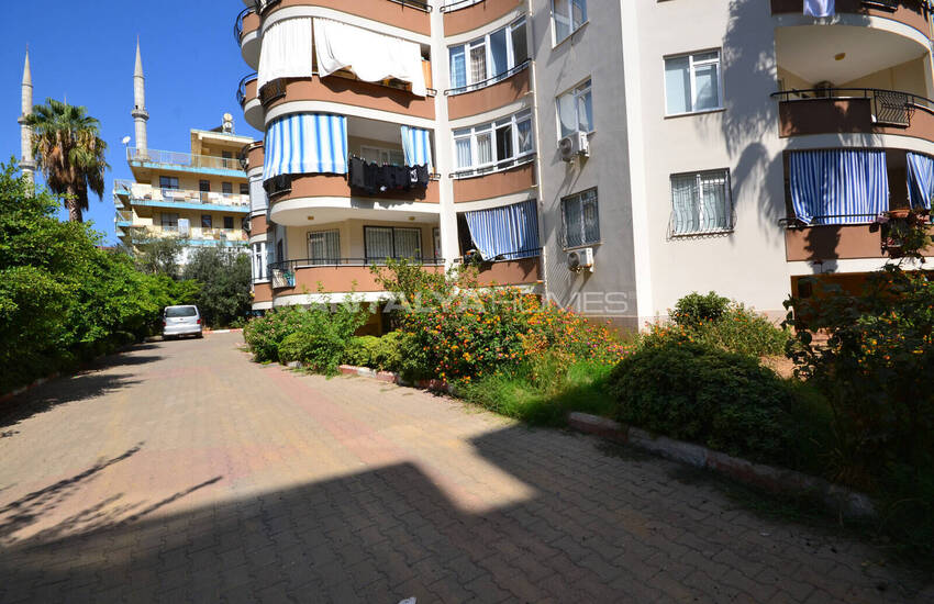 Alanya'da Kleopatra Pajı'na Yakın Havuzlu Sitede Eşyalı Daire 9