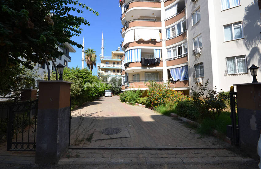Alanya'da Kleopatra Pajı'na Yakın Havuzlu Sitede Eşyalı Daire 18
