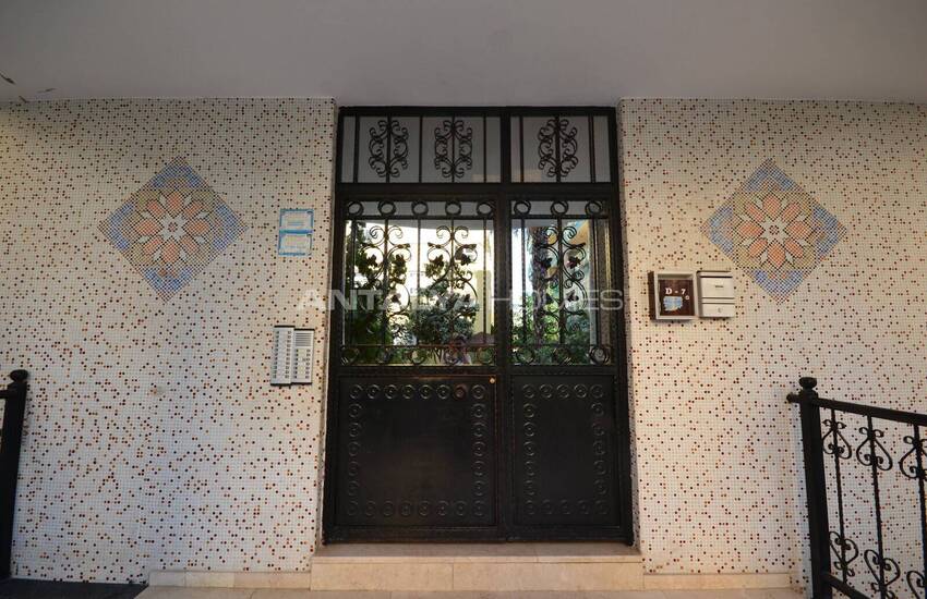 Alanya'da Kleopatra Pajı'na Yakın Havuzlu Sitede Eşyalı Daire 8