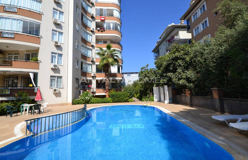 Alanya'da Kleopatra Pajı'na Yakın Havuzlu Sitede Eşyalı Daire 3