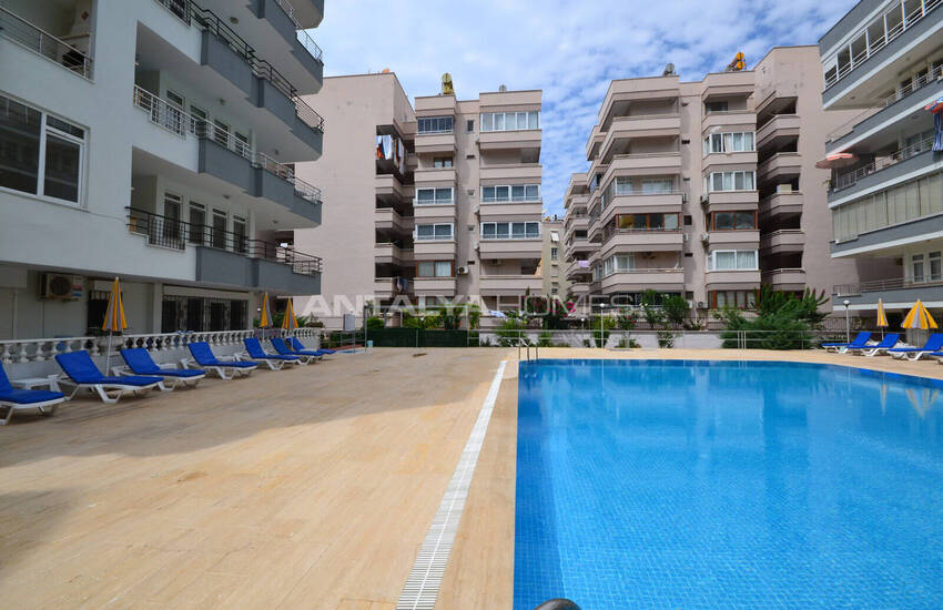 Alanya Mahmutlar'da Denize Sıfır Havuz Manzaralı Eşyalı Daire 4