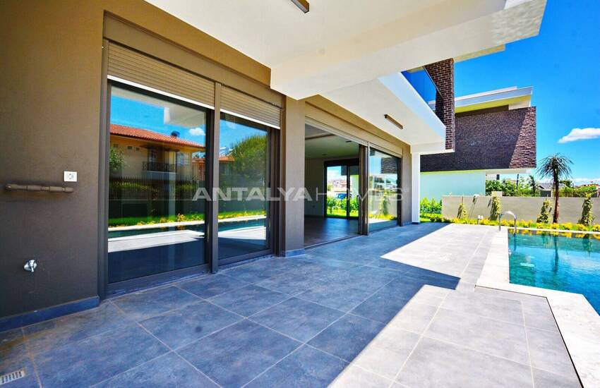 Smart Houses with Pool and Garden in Antalya Dosemealti 3
