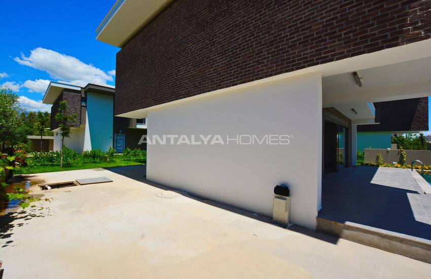 Smart Houses with Pool and Garden in Antalya Dosemealti 4