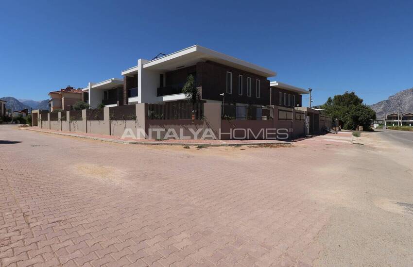 Smart Houses with Pool and Garden in Antalya Dosemealti 7
