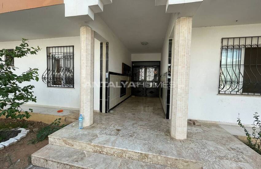 2-bedroom Flat Near the City Center in Antalya Muratpaşa 11