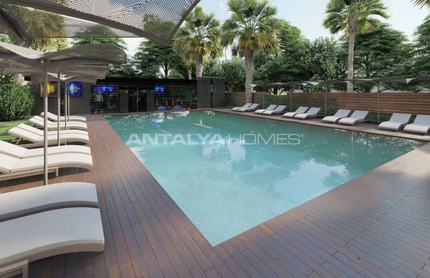 Antalya Konyaaltı'nda Havuzlu Site İçinde Dağ Manzaralı Daireler 1