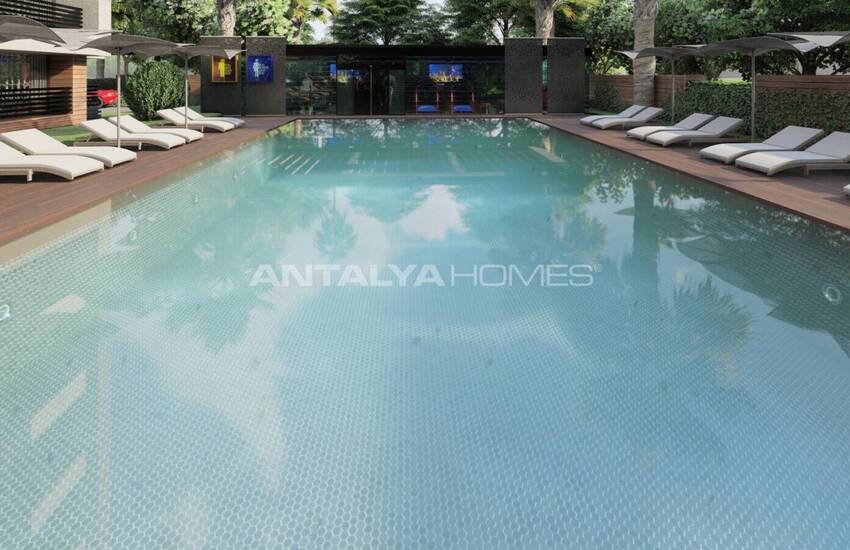 Antalya Konyaaltı'nda Havuzlu Site İçinde Dağ Manzaralı Daireler 8