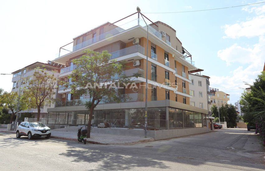 Mountain View Flats in a Complex with Pool in Konyaaltı 1