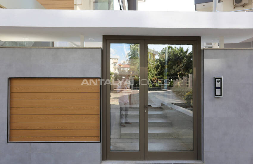 Mountain View Flats in a Complex with Pool in Konyaaltı 4