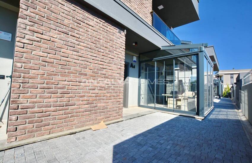 Antalya Konyaaltı'nda Özel Havuzlu ve Bahçeli 5+1 Ev 8