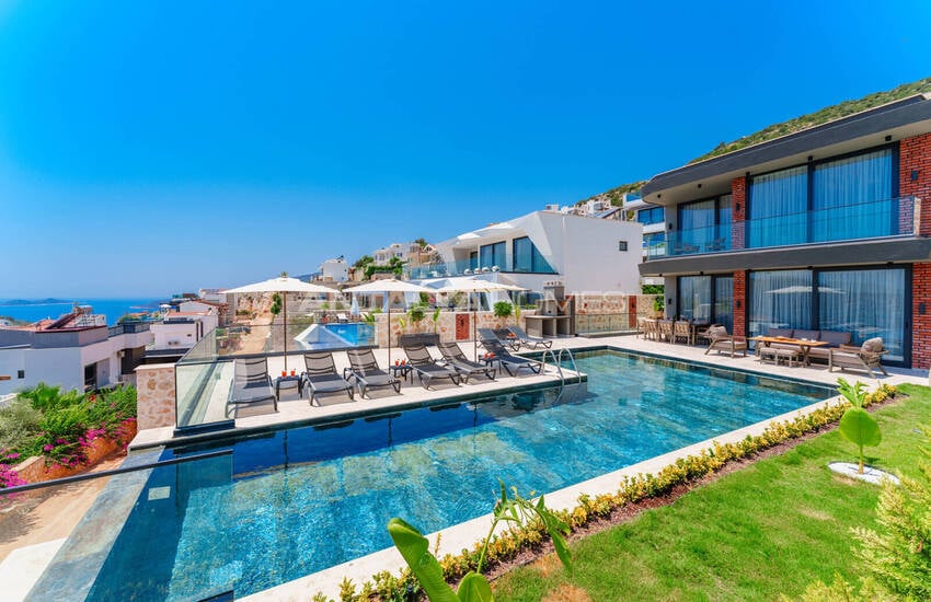 Antalya Kalkan'da Lüks Tasarımlı ve Eşyalı Evler 6