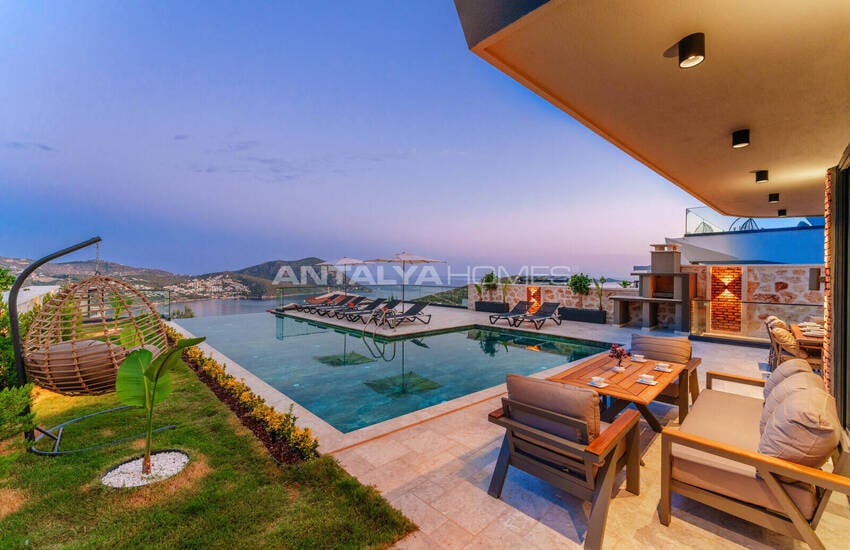 Antalya Kalkan'da Lüks Tasarımlı ve Eşyalı Evler 12