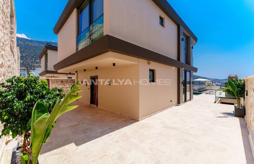 Antalya Kalkan'da Lüks Tasarımlı ve Eşyalı Evler 25
