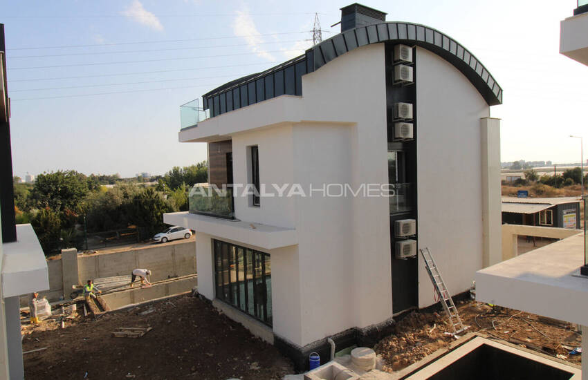 Häuser Mit Pool In Flughafennähe In Antalya Aksu 9