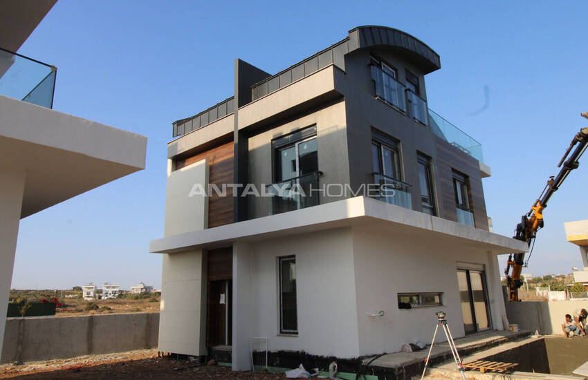 Häuser Mit Pool In Flughafennähe In Antalya Aksu 12