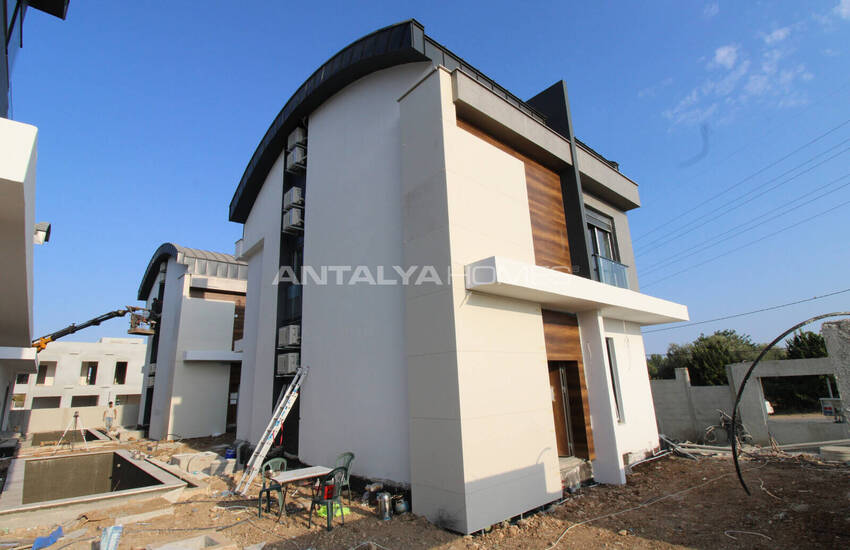 Häuser Mit Pool In Flughafennähe In Antalya Aksu 13