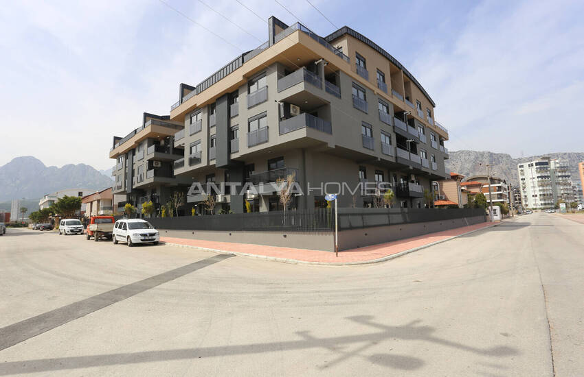 Mountain View Apartments with Communal Pool in Antalya Konyaalti