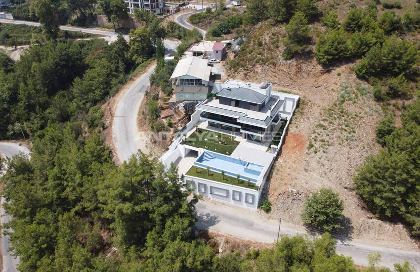 Maison Individuelle Élégante Avec Piscine Privée À Alanya Tepe 10