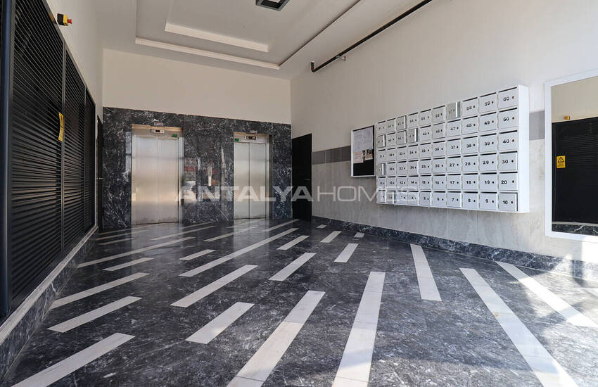 Döşemealtı'nda Rengi Antalya Sitesi'nde Eşyalı 1 Yatak Odalı Daire 5