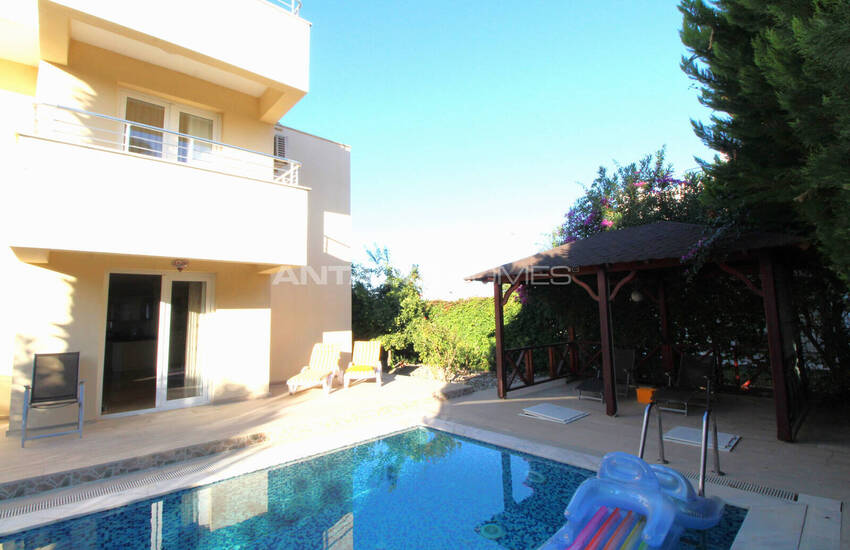 Antalya Kadriye'de İdeal Konumda Eşyalı Villa 8